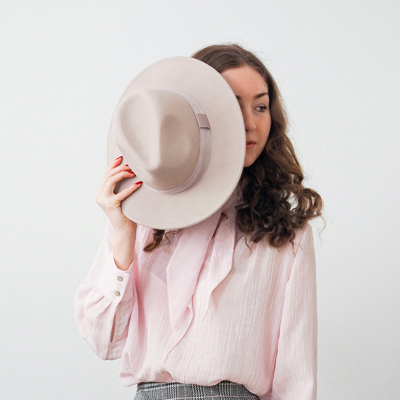 Cream hat visor hat versatile style casual commuting