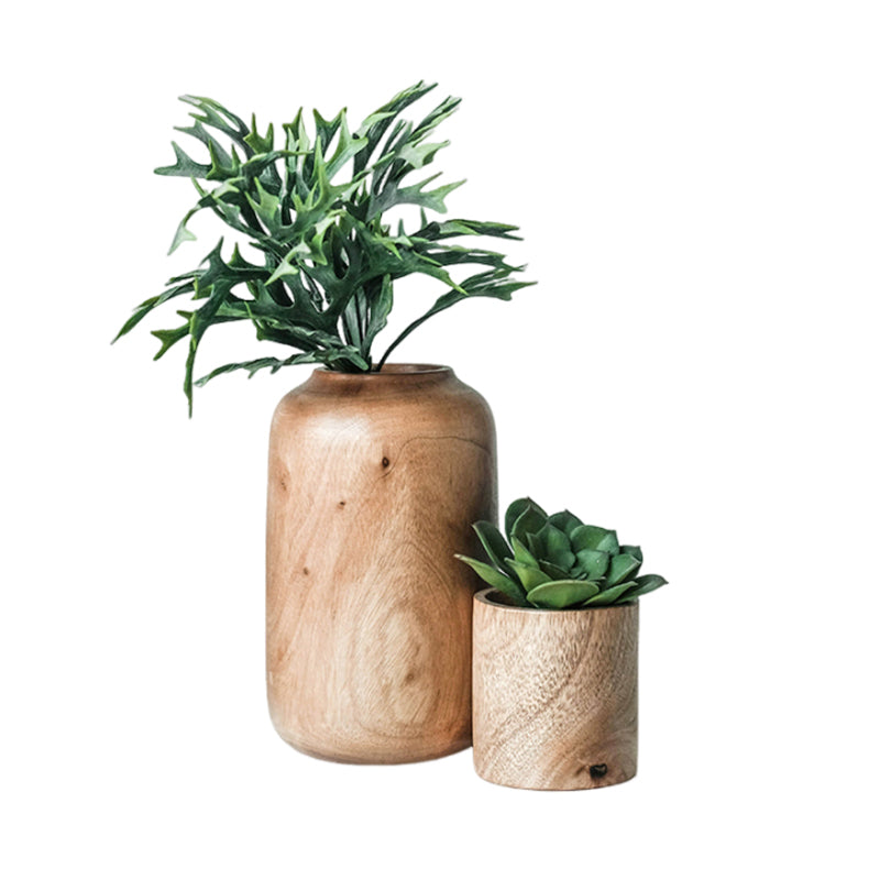 Wooden cylindrical vase for environmental protection